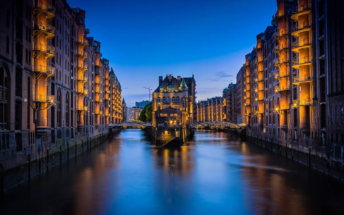 Hamburgo de noche