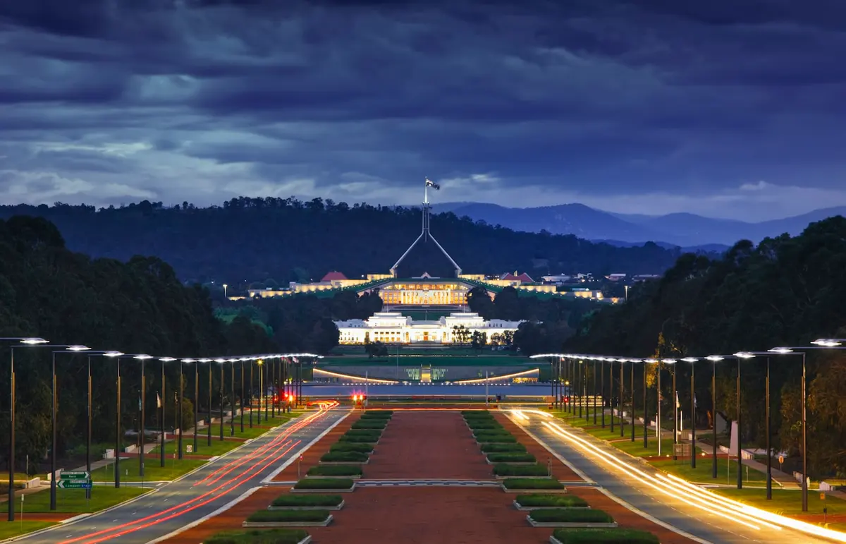 Canberra de noche