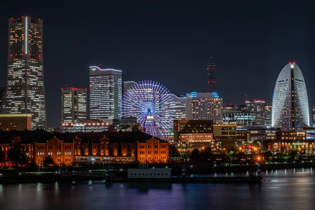 Skyline nocturno de Yokohama