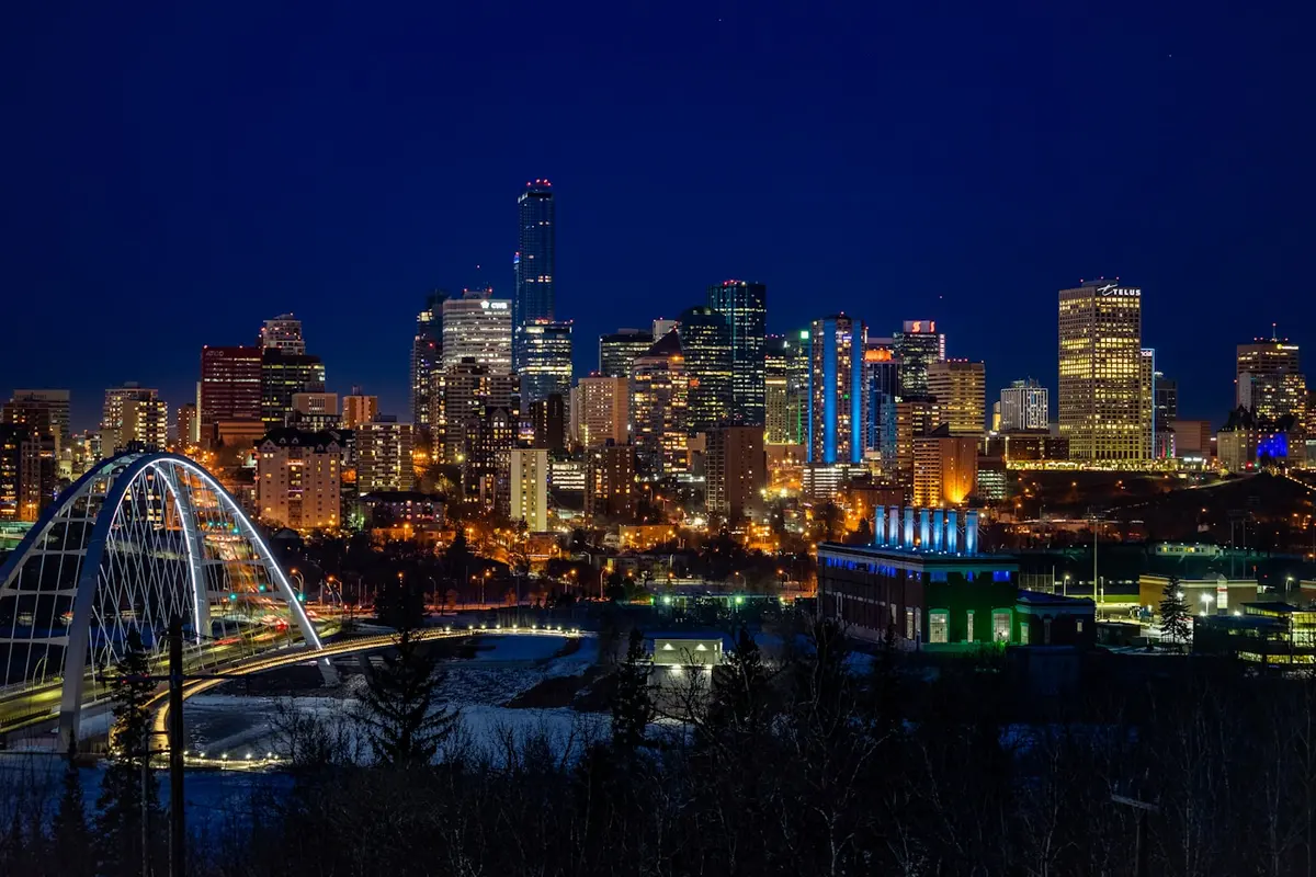 Skyline nocturno de Edmonton